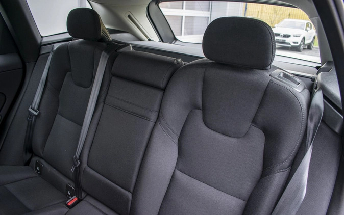 Volvo XC 60 cena 174900 przebieg: 42209, rok produkcji 2021 z Jedlina-Zdrój małe 466
